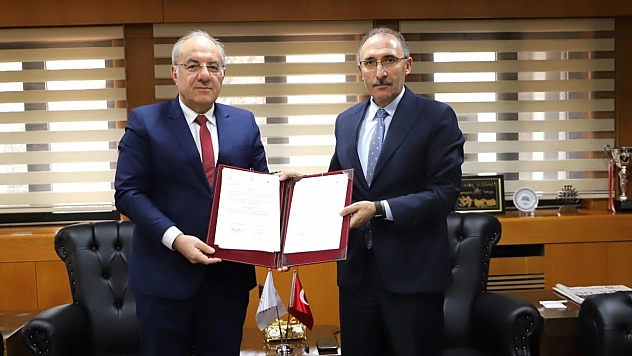 Fırat Üniversitesi ile Munzur Üniversitesi arasında AR-GE iş birliği protokolü imzalandı