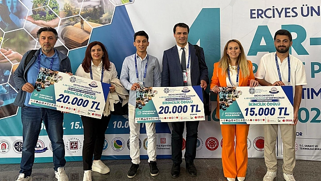 Fırat Üniversitesi'ne Ar-Ge Proje Pazarında 3 Ödül Birden