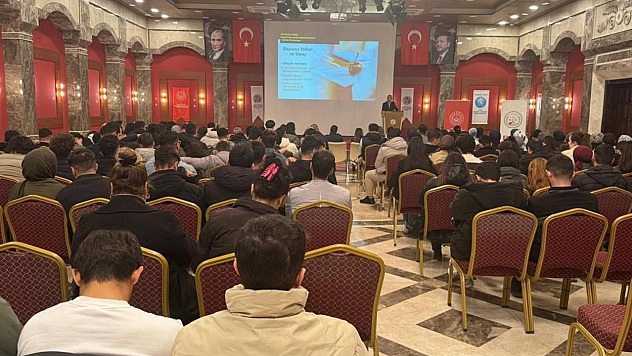 Fırat Üniversitesi öğrencilerine kadına yönelik şiddetle mücadele eğitimi