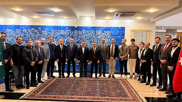 Fırat Üniversitesi Pakistan'da tanıtıldı