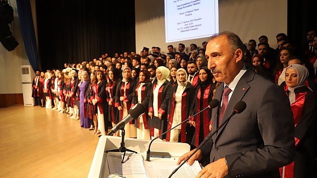 Fırat Üniversitesi Tıp Fakültesi 36. Dönem Mezunlarını Uğurladı