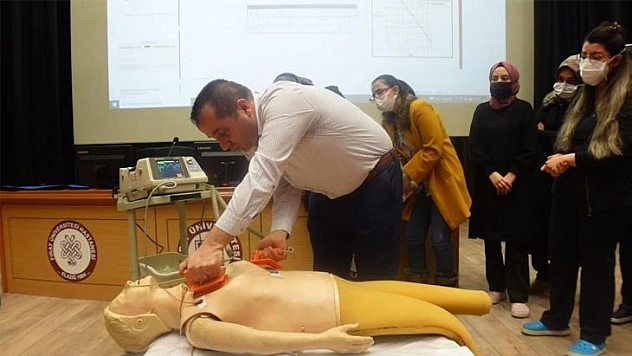 FÜ Hastanesi çalışanlarına temel ve ileri yaşam desteği eğitimi verildi