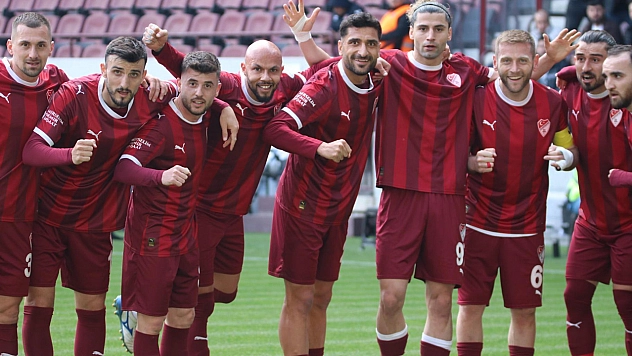 Gakgo gümbür gümbür geliyor!