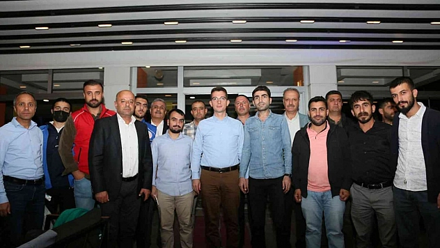 Genç Kaymakamı Kaptanoğlu gençlerle bir araya geldi