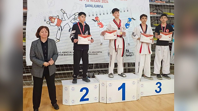 Genç tekvandocular Şanlıurfa'da zirveyi zorladı