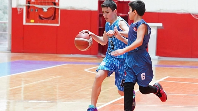 Gençlik ve Spor Kulübü Basketbol Takımı namağlup bölge şampiyonu