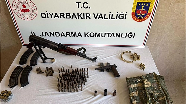 Geniş kapsamlı operasyon: Jandarma çok sayıda silah ele geçirdi