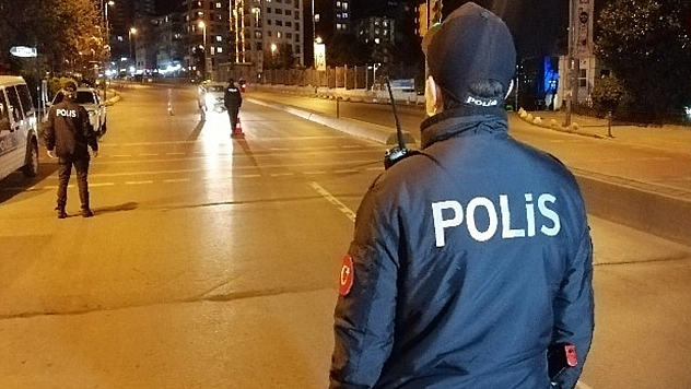 Gösteri yasağı uzatıldı!