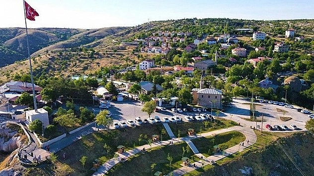 Günün Davet Ettiği Şiir