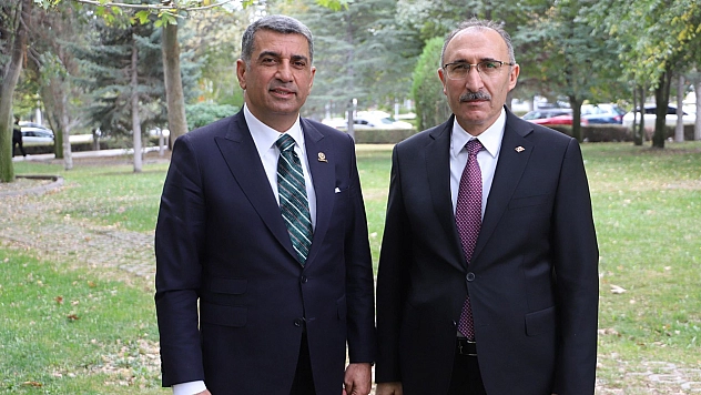 Gürsel Erol yeni hastane binasıyla ilgili Rektör Göktaş'ı ziyaret etti