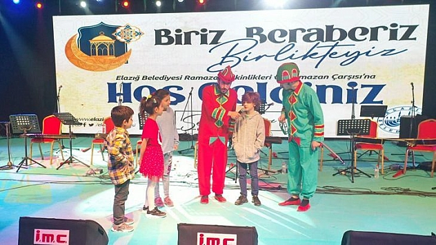 Hacivat Karagöz Orta Oyununa Çocuklardan Yoğun İlgi