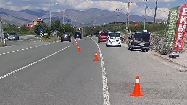 Hafif Ticari Aracın Çarptığı Küçük Kız Hayatını Kaybetti