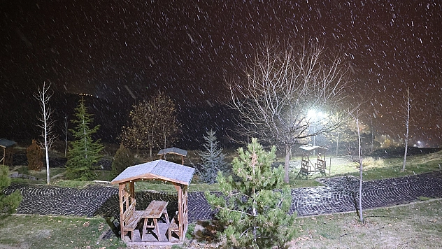 Harput'ta kar yağışı başladı