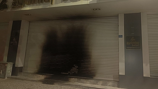 Hem kundakladı hem video çekti