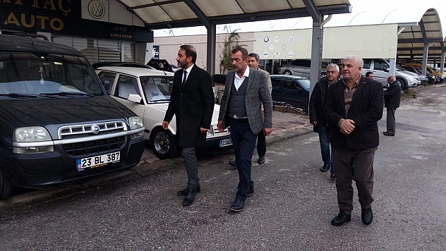 İl Başkanı Duran Galericiler Sitesinde Faaliyet Gösteren Esnaflarla Bir Araya Geldi