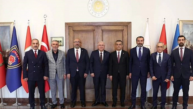 İl Protokolü'nün Savunma Atağı Devam Ediyor