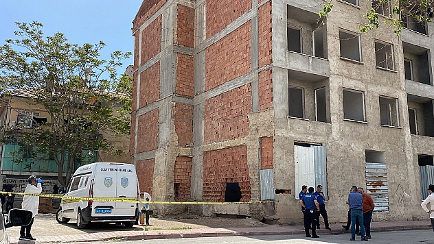 İnşaatta erkek cesedi bulundu