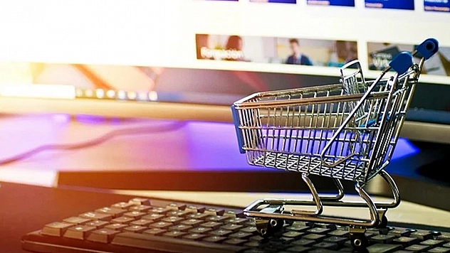 İnternetten alışveriş yapanlar dikkat: Resmi Gazete'de yayımlandı