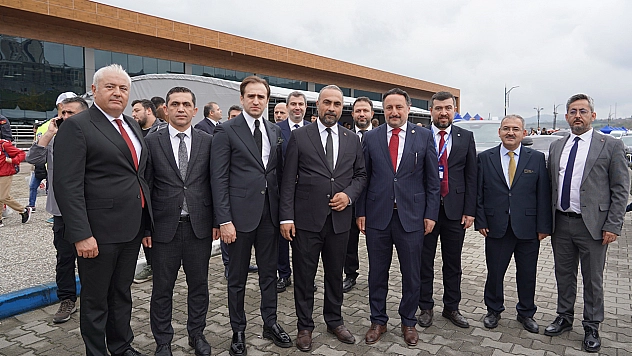İstanbul Milletvekili Karayel, BARÜ'de Bilimfest etkinlik alanını gezdi