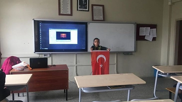 İstiklal Marşını en güzel okudu ödülü kaptı