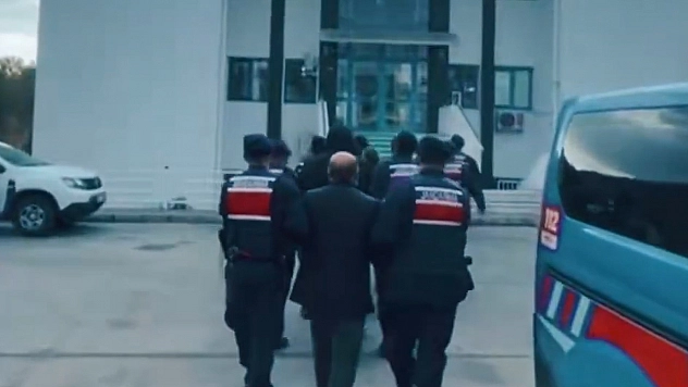 Jandarma 6 ilde organize suç örgütlerine darbe vurdu: 61 şüpheli yakalandı