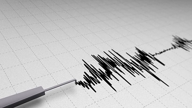 Japonya'da 7.4 büyüklüğünde deprem