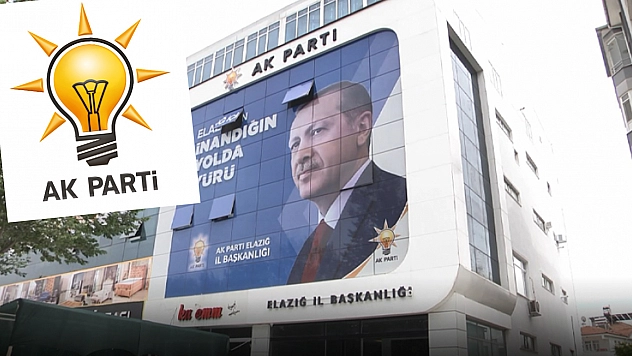 Kadın Kollarında Atama Yakın