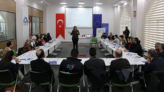 Kadın ve Genç İstihdamının Desteklenmesini Hedefleyen Projenin Çalıştayı Yapıldı