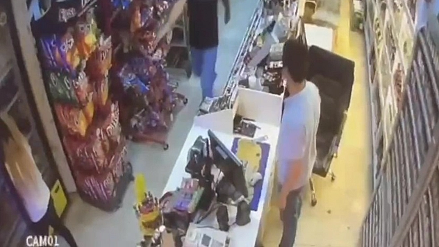 Kadını Hem Gasp Ettiler Hem Vurdular