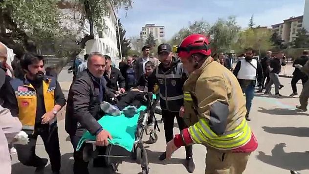Kahramanmaraş'ta okulda silah sesleri