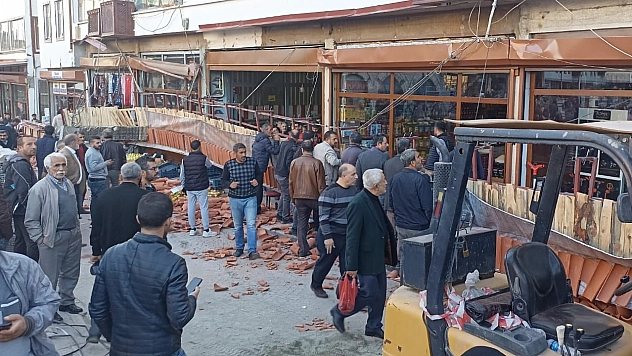 Kapalı Çarşıda çökme meydana geldi:5 yaralı