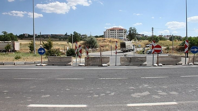 Kapatılması Tartışma Yaratan Kavşak Yarın Açılıyor