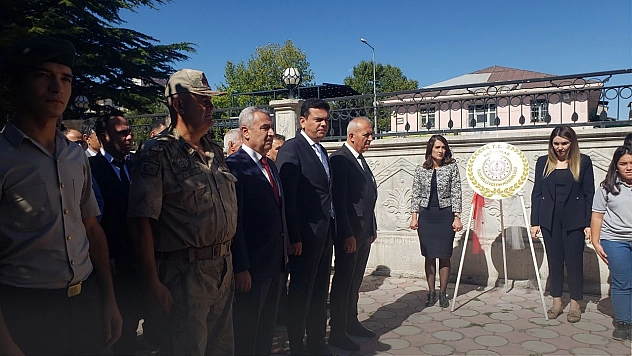 Karakoçan'da İlköğretim Haftası Kutlandı