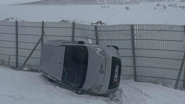 Karakoçan'da maddi hasarlı trafik kazası