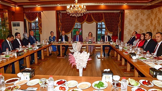 Kaymakamlara duygulu veda