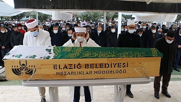 Kazada hayatını kaybeden 12 yaşındaki Sude, son yolculuğuna uğurlandı