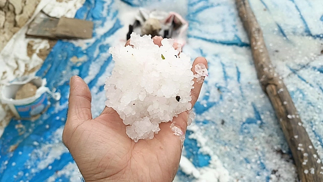 Keban'da dolu yağışı etkili oldu!