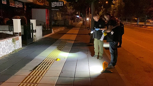 Kız Meselesinden Çıkan Tartışmada Bıçaklar Çekildi...