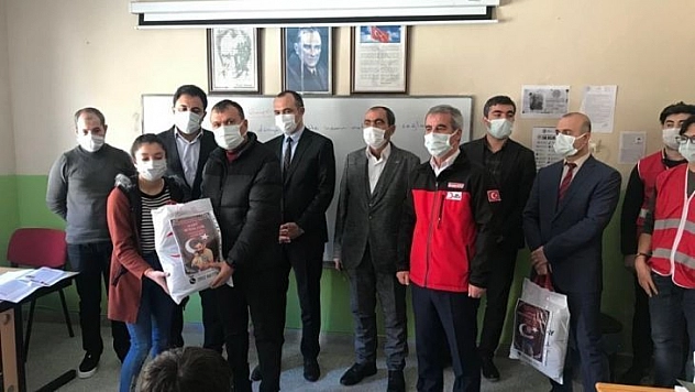 Kızılay öğrencileri unutmadı