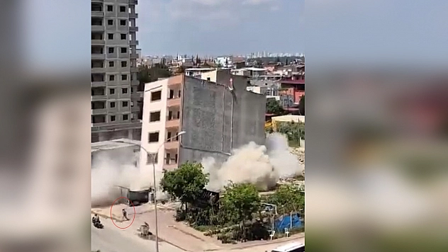 Kontrolsüz yıkım faciaya davetiye çıkardı: Kadın son anda kaçtı
