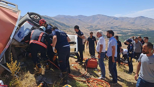 Korkunç Kaza! 2 Ölü, 2 Yaralı