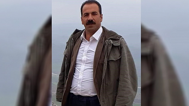 Köy Muhtarı Ahırda Ölü Bulundu
