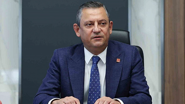 Kurtar Bizi Başkan!