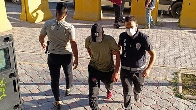 34 Düzensiz Göçmen Yakalandı