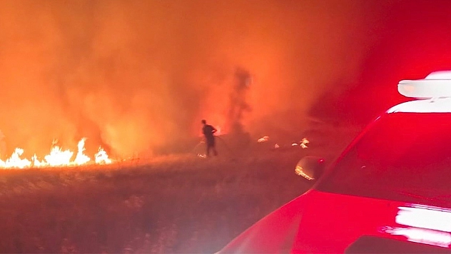 Malatya'da arazi yangını büyümeden söndürüldü