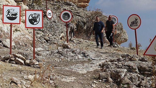 Malatya'da bin 500 rakımdaki mağaralarda çağdaş sanat sergisi