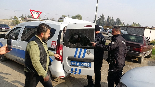 Malatya'da çalıntı araçla kaçan iki şüpheli yakalandı
