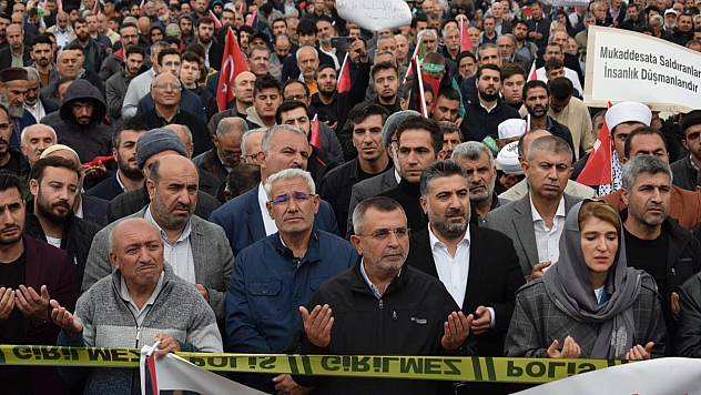 Malatya'da Filistin'e destek mitingi