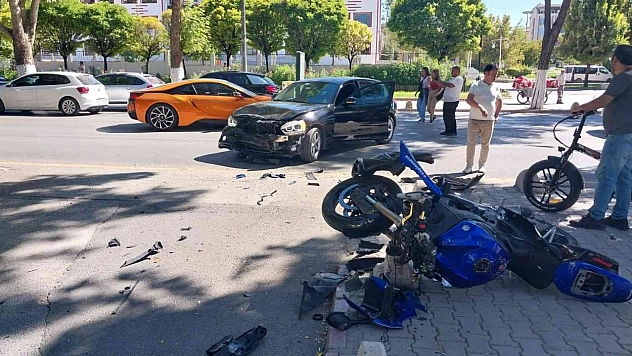 Malatya'da iki ayrı kazada 3 kişi yaralandı