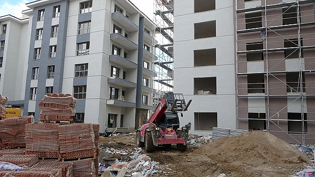 Malatya'da kaza: Kafasına inşaat malzemesi düştü